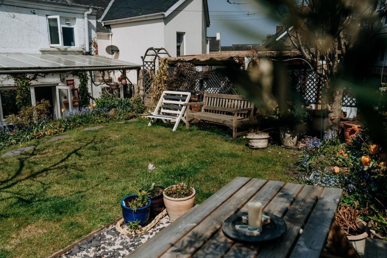 Hamilton Lodge - Cottage Sleeps 8 Fishguard Esterno foto
