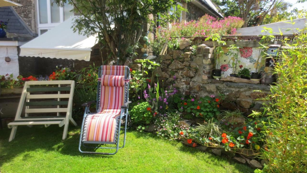 Hamilton Lodge - Cottage Sleeps 8 Fishguard Esterno foto